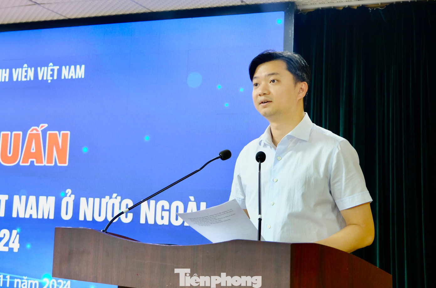 Anh Nguyễn Minh Triết - Bí thư Trung ương Đoàn, Chủ tịch Trung ương Hội SVVN phát biểu tại chương trình. Ảnh: Châu Linh Anh Nguyễn Minh Triết - Bí thư Trung ương Đoàn, Chủ tịch Trung ương Hội SVVN phát biểu tại chương trình. Ảnh: Châu Linh