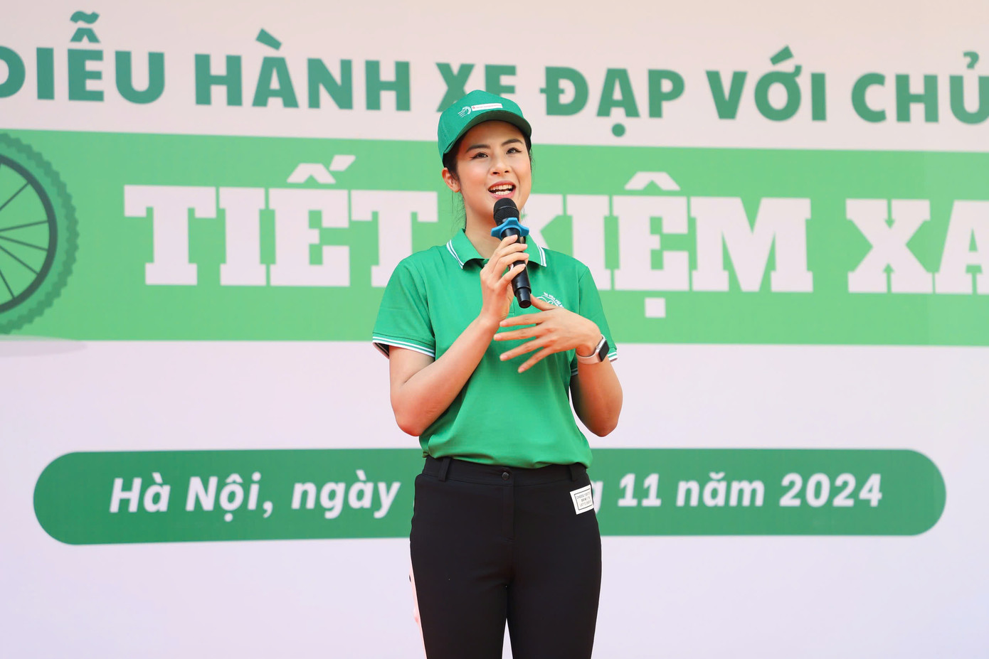 Hoa hậu Ngọc Hân lan toả thông điệp sống xanh tại chương trình. Hoa hậu Ngọc Hân lan toả thông điệp sống xanh tại chương trình.