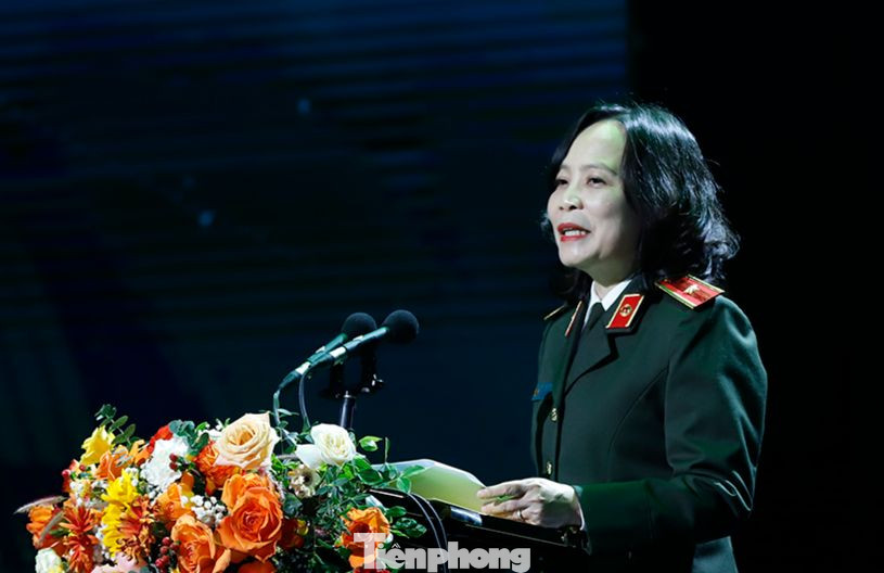 Thiếu tướng Phạm Thị Lan Anh - Cục trưởng Cục Y tế, Bộ Công an phát biểu tại chương trình. Thiếu tướng Phạm Thị Lan Anh - Cục trưởng Cục Y tế, Bộ Công an phát biểu tại chương trình.