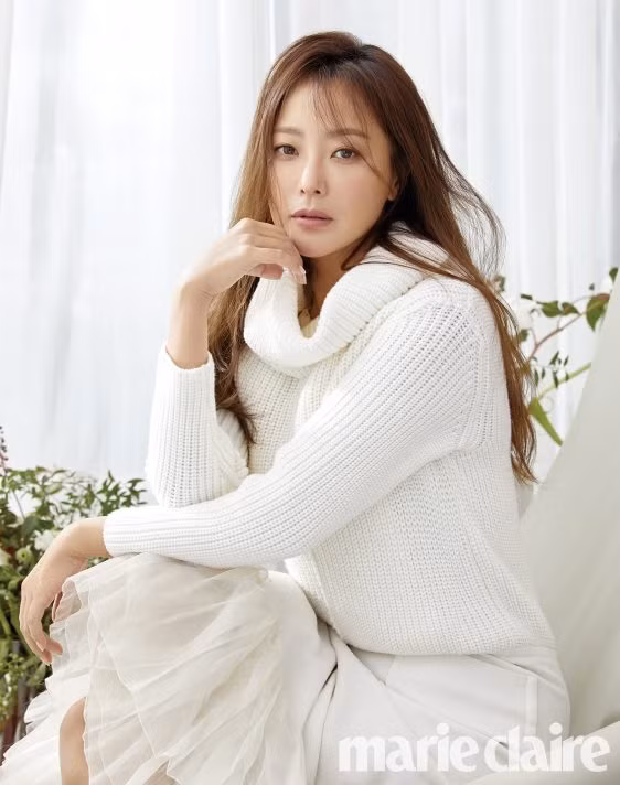 Ngỡ ngàng nhan sắc tinh khôi của người đẹp Kim Hee Sun ảnh 3