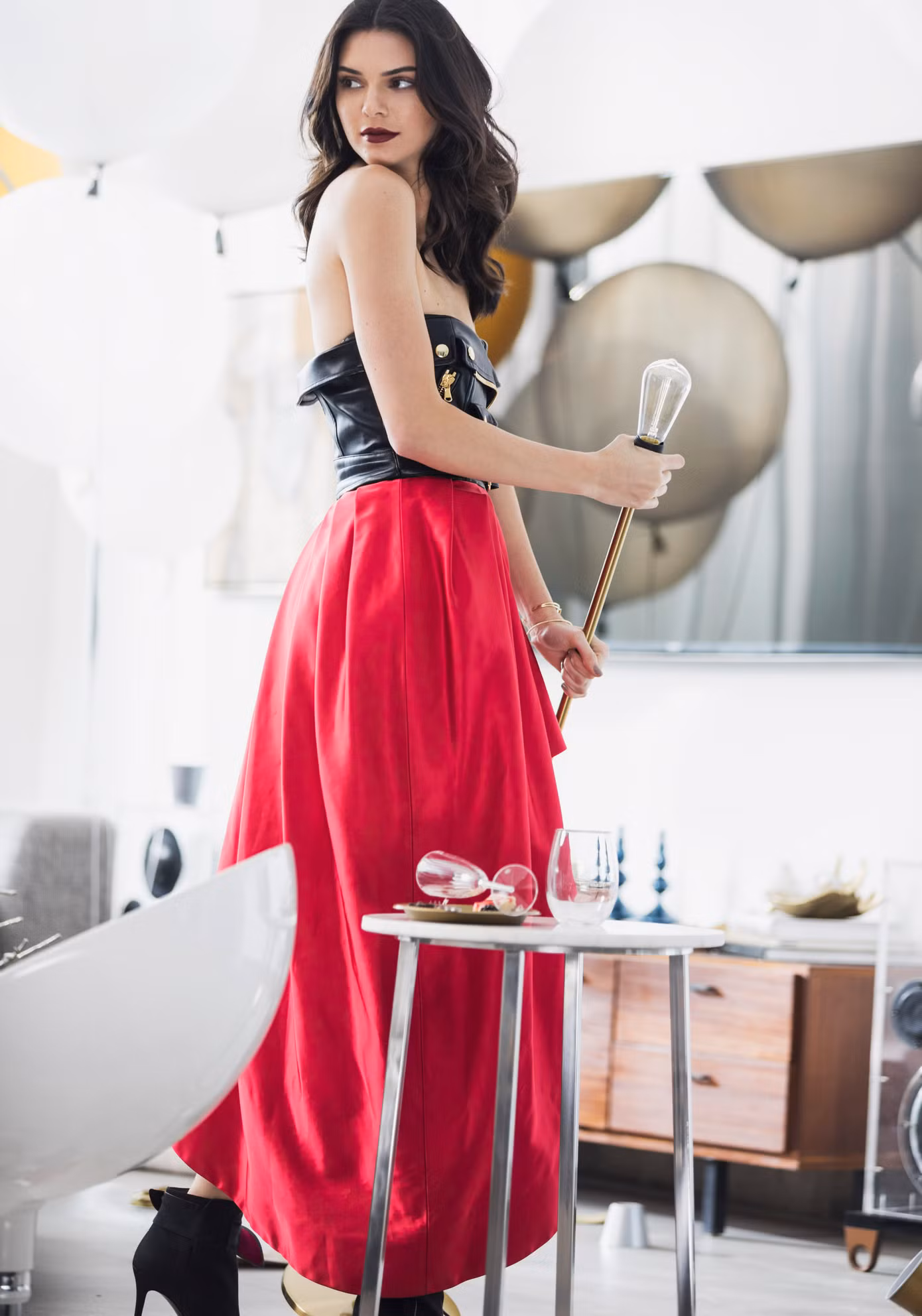 Biệt thự sân vườn hồ nước tuyệt đẹp của ‘chân dài’ Kendall Jenner ảnh 15