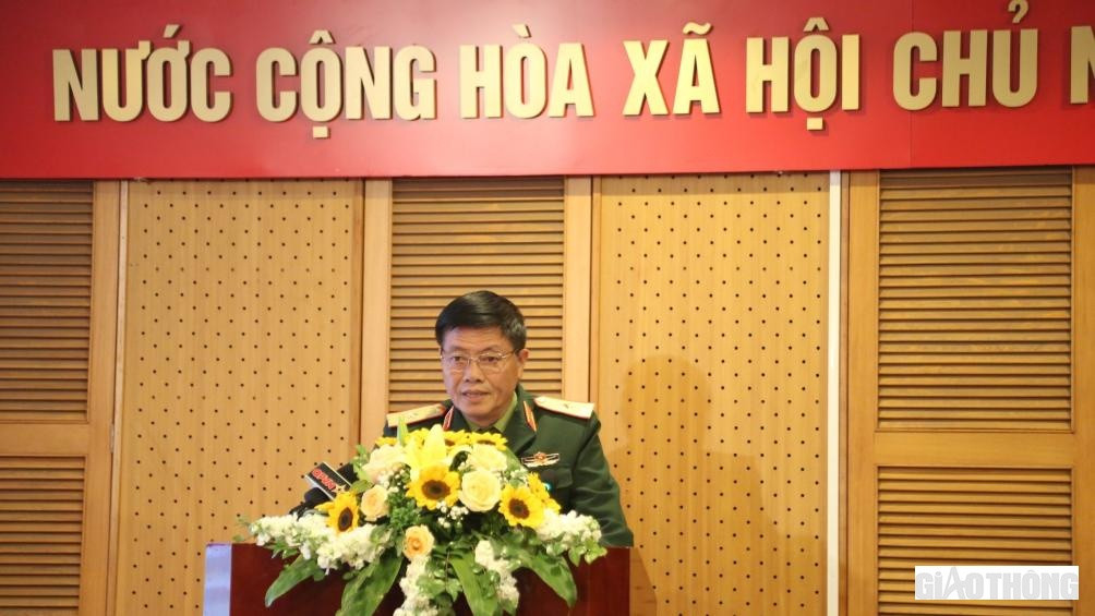 Tại lễ Khai mạc lớp tập huấn, Thiếu tướng Dương Xuân Nam, Cục trưởng Cục Xe - Máy biểu dương các kiểm định viên từ các đơn vị kiểm định trong toàn quân đã khắc phục khó khăn, đến dự lớp tập huấn đầy đủ, đúng thành phần triệu tập, đúng thời gian quy định. Và đề nghị các kiểm định viên tập trung cao độ, nhanh chóng tiếp thu kiến thức, kinh nghiệm để thực hiện nhiệm vụ được ngay khi được phân công về các trung tâm đăng kiểm.