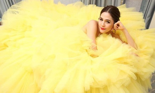 Vẻ đẹp thiên thần của ‘mỹ nhân đẹp nhất Thái Lan’ Chompoo Araya ảnh 1