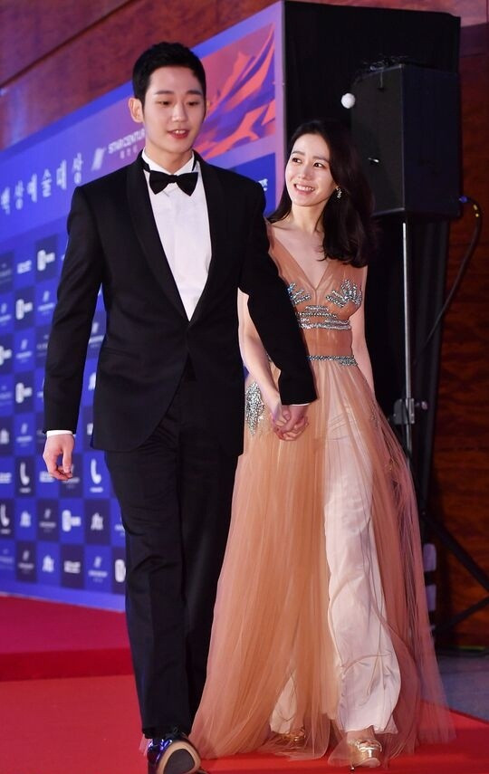 Cặp đôi ‘Chị đẹp mua cơm ngon cho tôi’ nổi bật giữa dàn sao ảnh 4