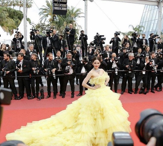 Vẻ đẹp thiên thần của ‘mỹ nhân đẹp nhất Thái Lan’ Chompoo Araya ảnh 13