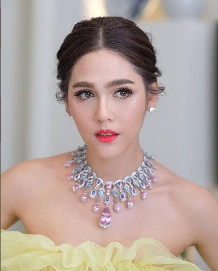 Vẻ đẹp thiên thần của ‘mỹ nhân đẹp nhất Thái Lan’ Chompoo Araya ảnh 4