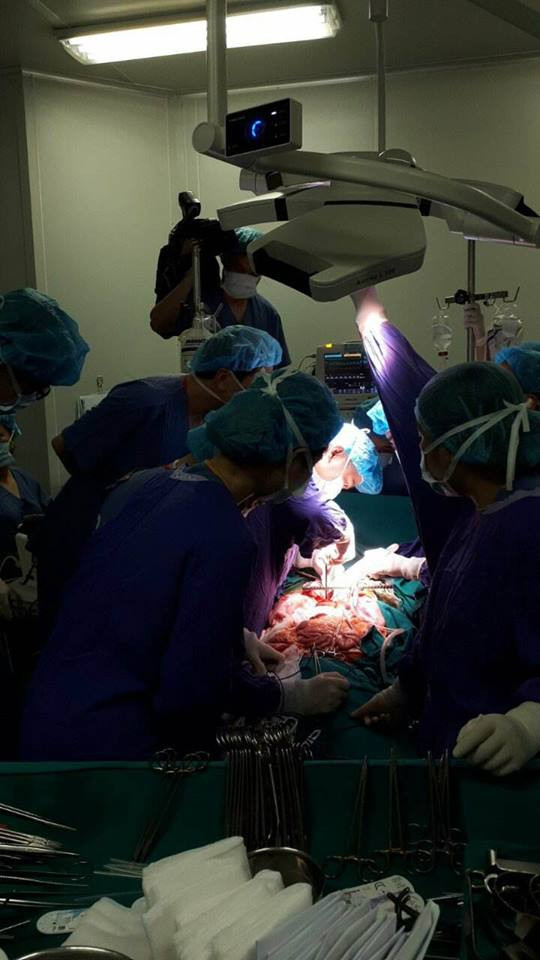 Vận chuyển quả tim từ Hà Nội vào Huế cứu bệnh nhân ảnh 2