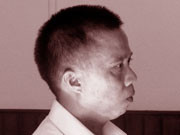 Bị cáo Nguyễn Văn Cư trước vành móng ngựa. Bị cáo Nguyễn Văn Cư trướcvành móng ngựa