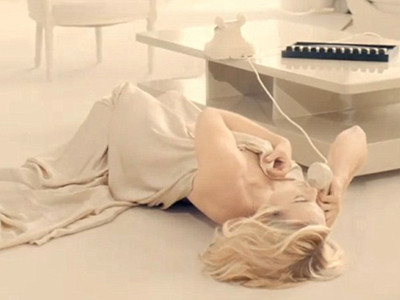 Những hình ảnh của Kate trong đoạn video clip quảng cáo son môi của Lancôme