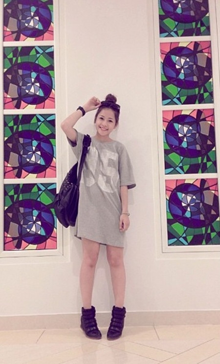 Hot girl Chi Pu cá tính và năng động với “áo thun dạng váy” đang được rất nhiều các bạn trẻ yêu thích