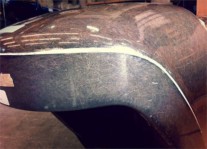 Bánh xe là loại run-flat có khả năng chạy tiếp một quảng đường ngay cả khi bị thủng lốp