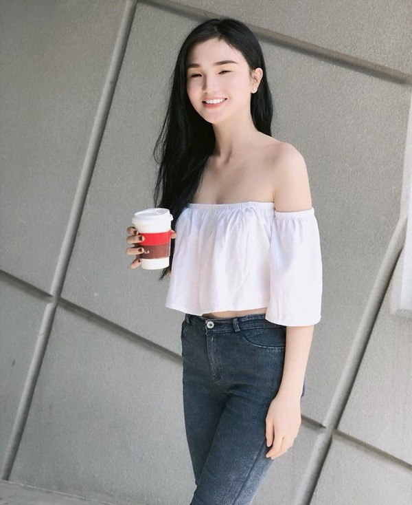 Nhan sắc ngỡ ngàng của nữ sinh 'mặc áo dài đẹp nhất Marie Curie' ảnh 12