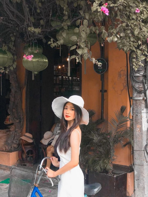 Nhan sắc ngỡ ngàng của nữ sinh 'mặc áo dài đẹp nhất Marie Curie' ảnh 24