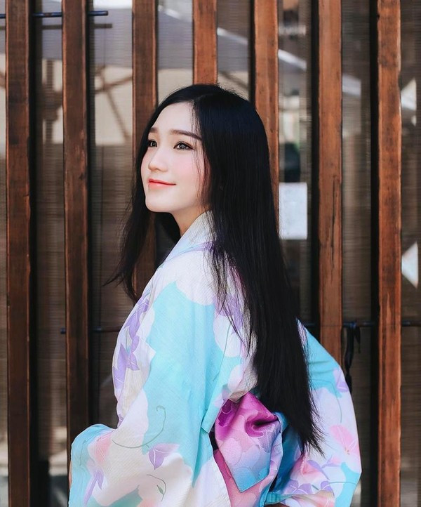 Nhan sắc ngỡ ngàng của nữ sinh 'mặc áo dài đẹp nhất Marie Curie' ảnh 14