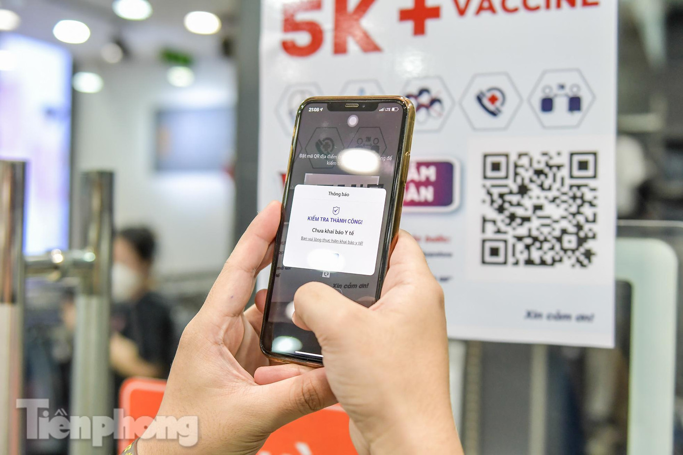 Mã QR để khách đến mua hàng khai báo y tế