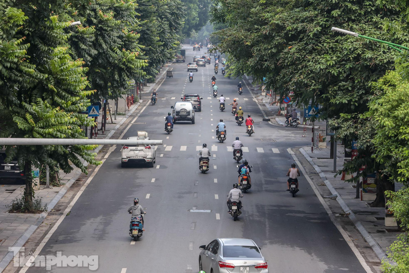 Hình ảnh tại phố Huế lúc 8h20 hôm nay. Hình ảnh tại phố Huế lúc 8h20 hôm nay.