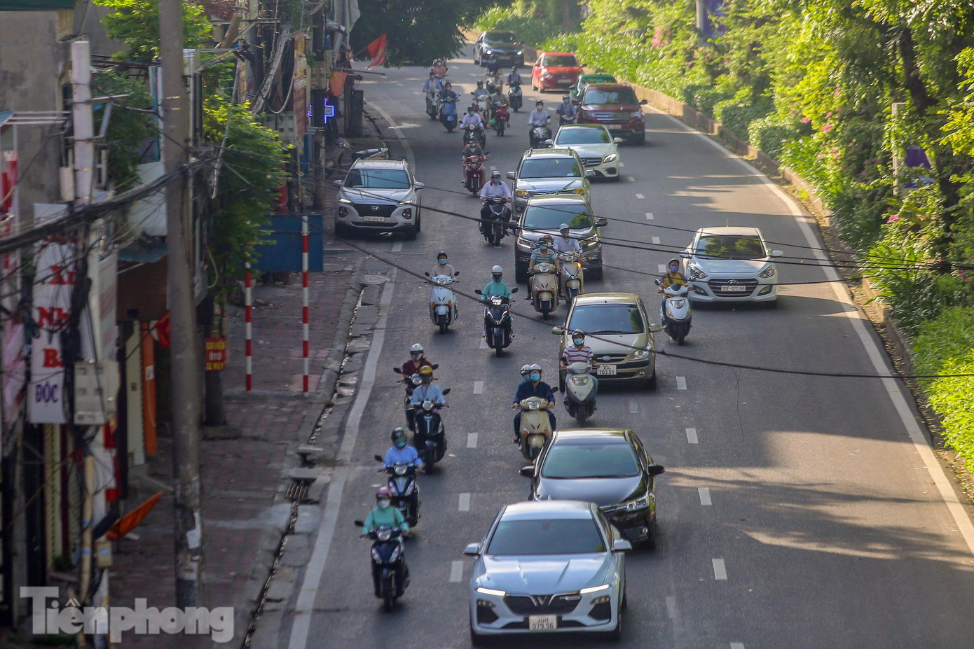 Trong đợt giãn cách thứ tư, thành phố quyết định triển khai các biện pháp phòng chống dịch tại 3 vùng kể từ 6 giờ 00 ngày 6/9/2021 đến 6 giờ 00 ngày 21/9/2021. Theo đó quản lý chặt chẽ hoạt động của người dân, cấp giấy đi đường cho các đối tượng, phương tiện được phép di chuyển trên địa bàn.