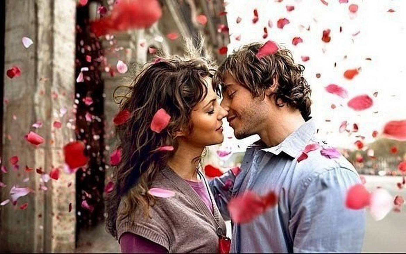 Ngày Quốc tế Nụ hôn diễn ra vào ngày nào?