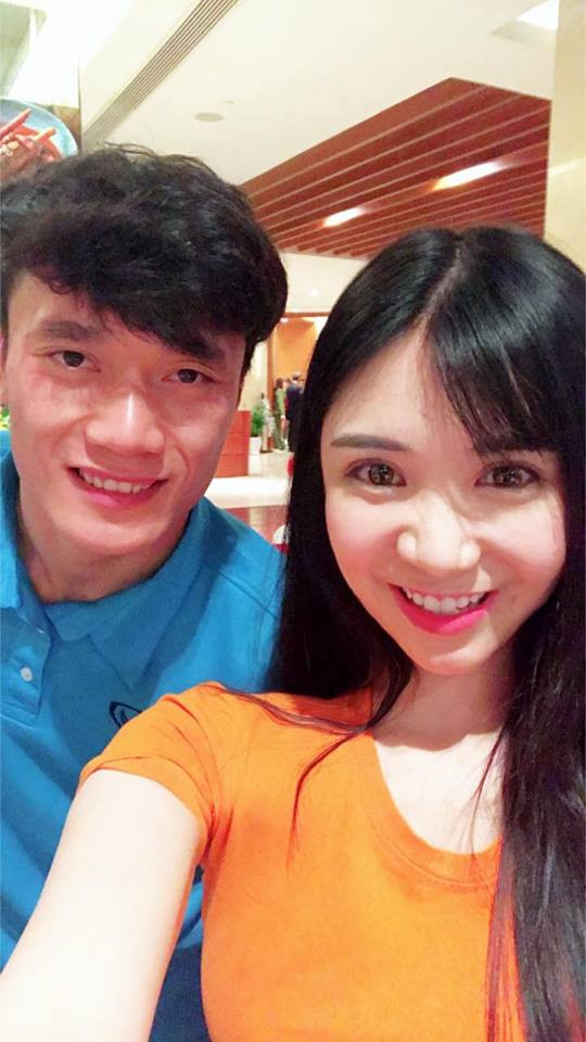 Thanh Bi và thủ môn Bùi Tiến Dũng