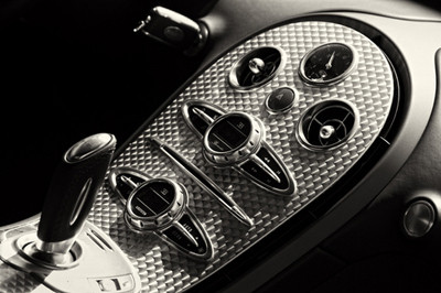 Bên trong chiếc Bugatti Veyron