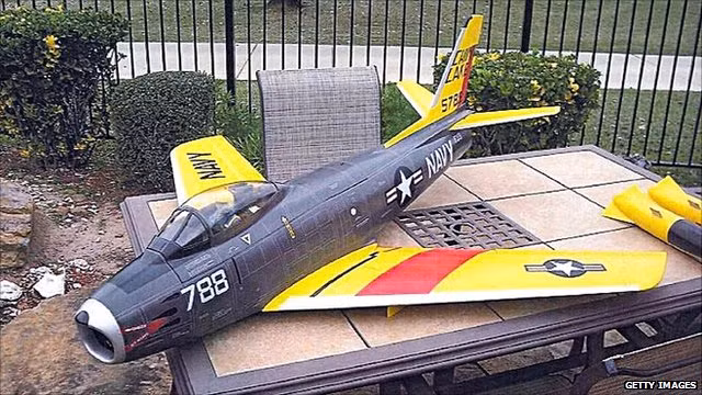 Mô hình máy bay điều khiển từ xa để thực hiện vụ tấn công khủng bố. Ảnh: Getty Images.