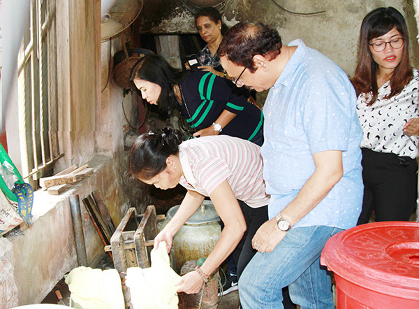 Hoạt động của NHCSXH rất đáng để các quốc gia có tỷ lệ hộ nghèo cao ảnh 2