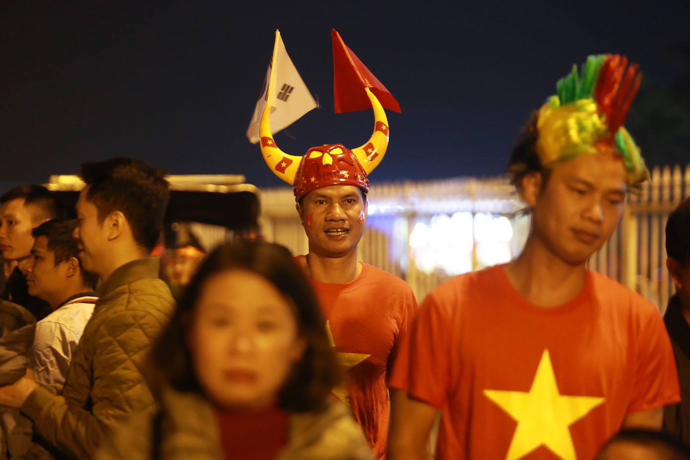 Đánh bại UAE, tuyển Việt Nam lên đầu bảng ảnh 12