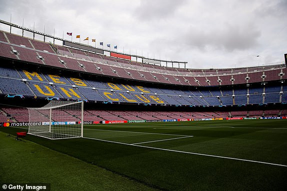 Messi gieo sầu cho M.U, Barcelona vào bán kết Champions League ảnh 8