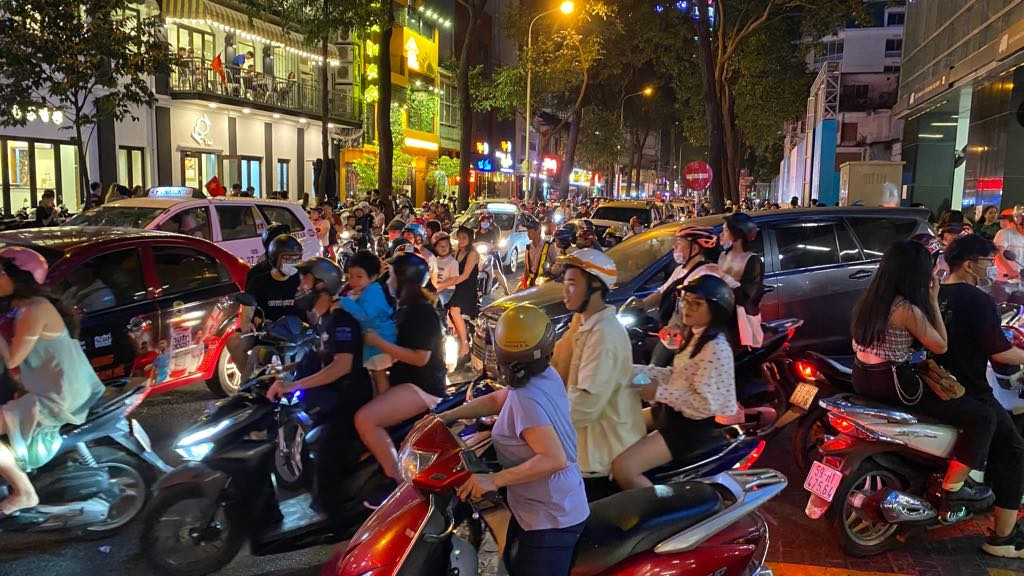 Pháo hoa rực sáng đón năm mới 2020 ảnh 13