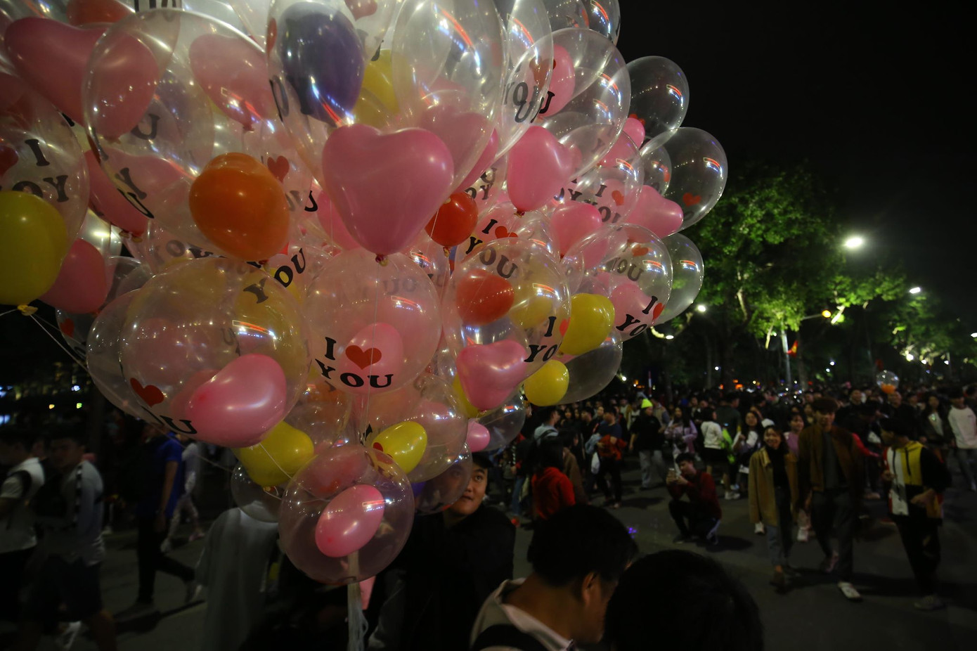 Pháo hoa rực sáng đón năm mới 2020 ảnh 12