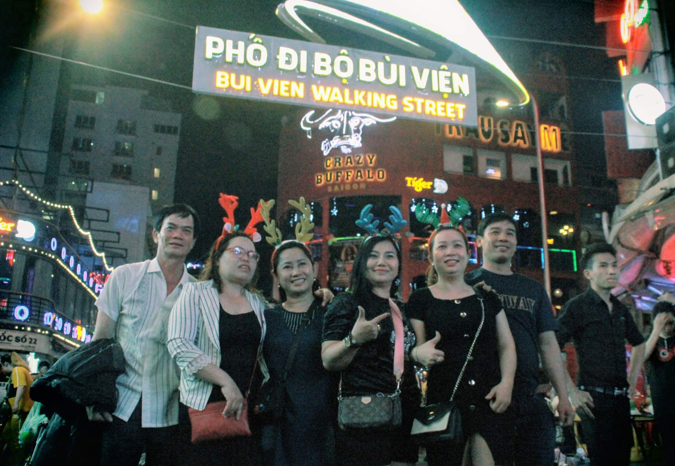 Pháo hoa rực sáng đón năm mới 2020 ảnh 26