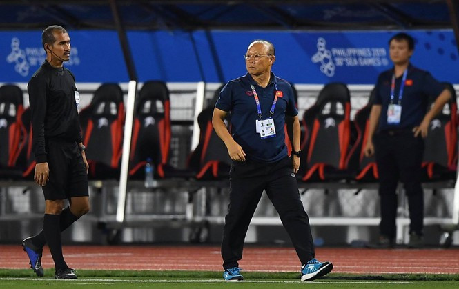 Hà Đức Chinh lập công, U22 Việt Nam thắng nhọc Singapore ảnh 3 Hà Đức Chinh lập công, U22 Việt Nam thắng nhọc Singapore ảnh 3