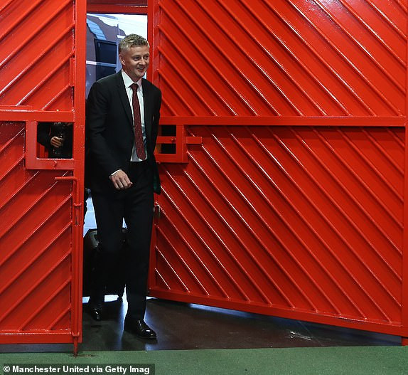 VAR 2 lần trợ giúp, M.U vẫn không thắng được Liverpool ảnh 3