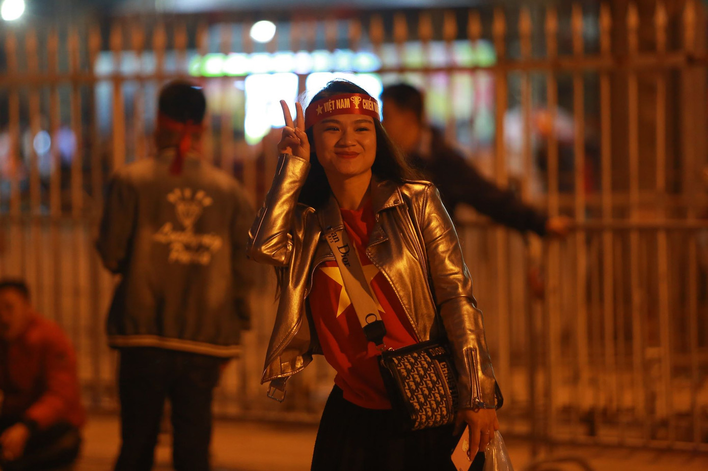 Đánh bại UAE, tuyển Việt Nam lên đầu bảng ảnh 9