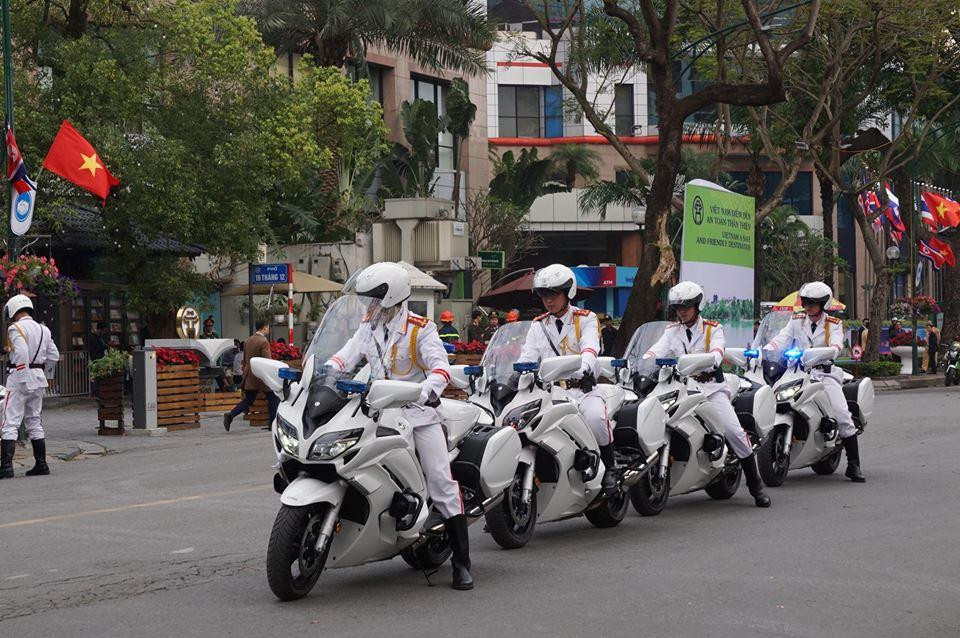 Lãnh đạo Việt Nam đón tiếp Chủ tịch Triều Tiên ảnh 32