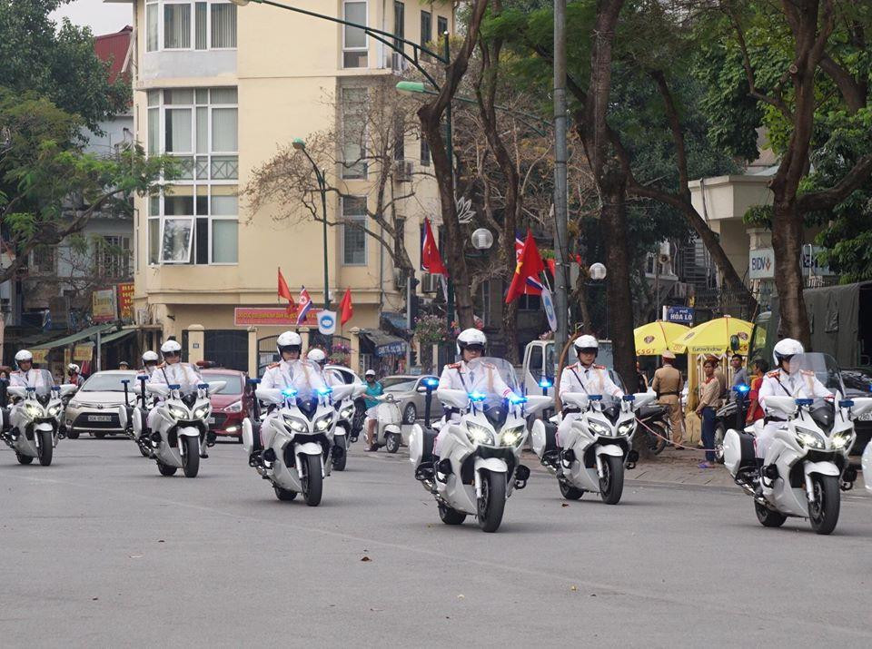 Lãnh đạo Việt Nam đón tiếp Chủ tịch Triều Tiên ảnh 31