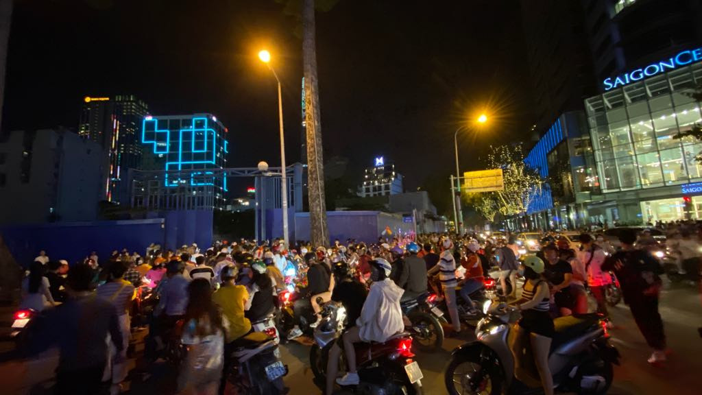 Pháo hoa rực sáng đón năm mới 2020 ảnh 14