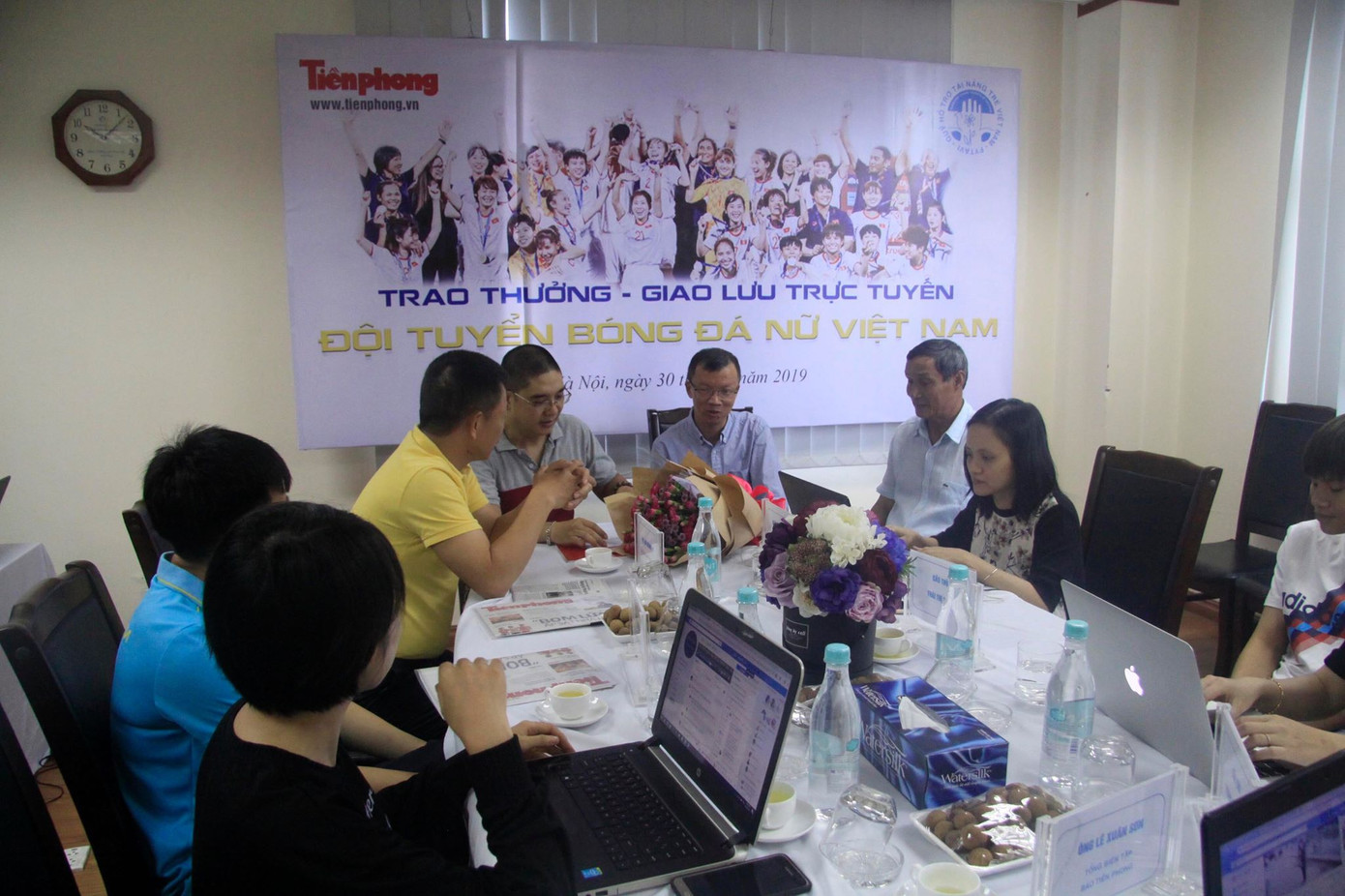 HLV Mai Đức Chung: 'Bóng đá nữ Việt Nam ngày mai phải tốt hơn hôm nay' ảnh 8