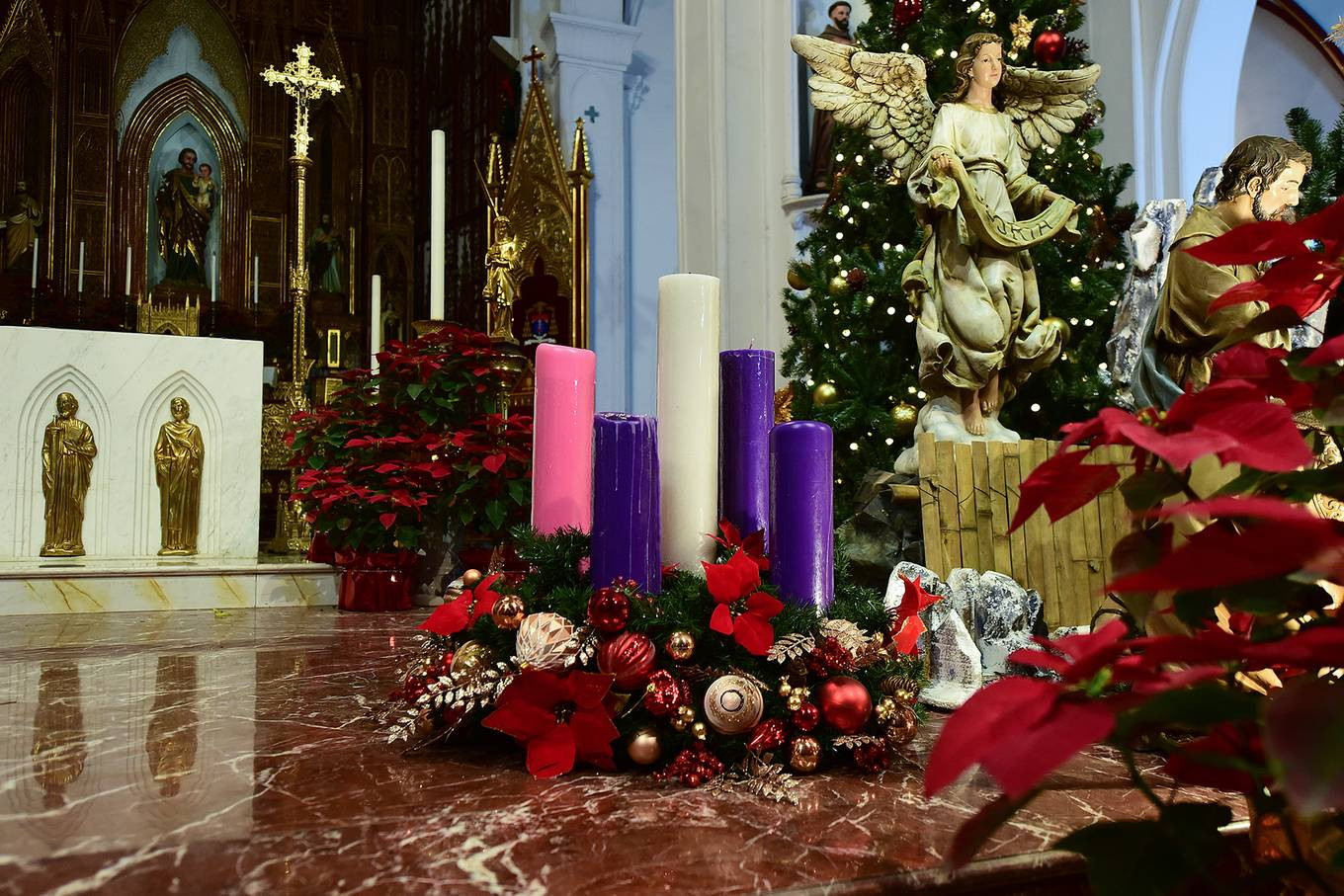 Người dân Hà Nội, TPHCM và nhiều thành phố đón Giáng sinh ảnh 53