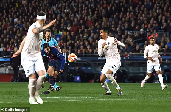 Messi gieo sầu cho M.U, Barcelona vào bán kết Champions League ảnh 23