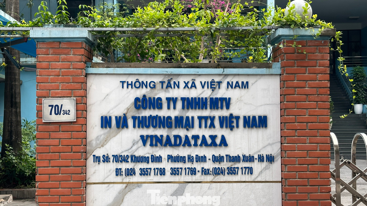 Một cơ sở khác thuộc quận Thanh Xuân là Công ty TNHH MTV In và TM Thông tấn xã Việt Nam, địa chỉ tại số 70/342 Khương Đình, phường Hạ Đình, diện tích 5.000m2, là văn phòng và cơ sở sản xuất.
