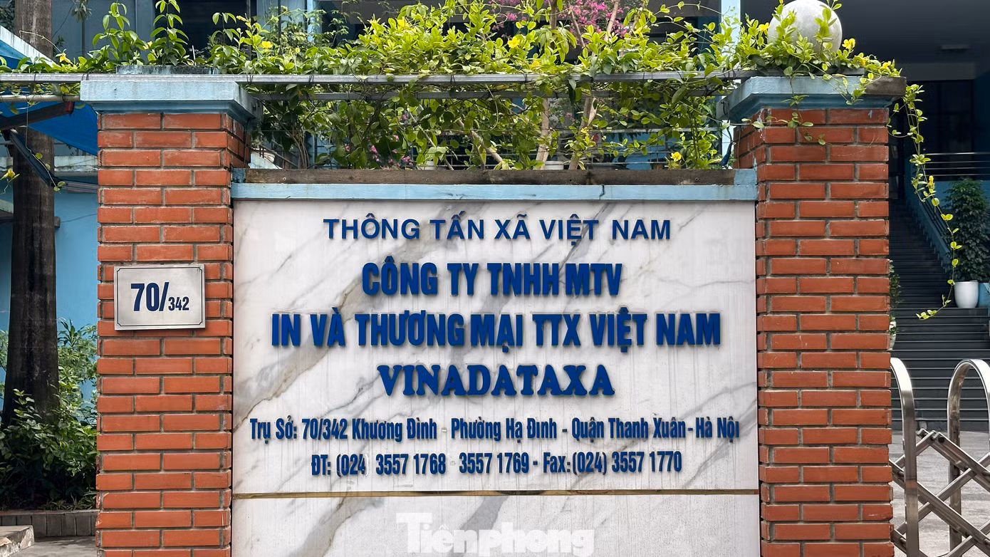 Một cơ sở khác thuộc quận Thanh Xuân là Công ty TNHH MTV In và TM Thông tấn xã Việt Nam, địa chỉ tại số 70/342 Khương Đình, phường Hạ Đình, diện tích 5.000m2, là văn phòng và cơ sở sản xuất.