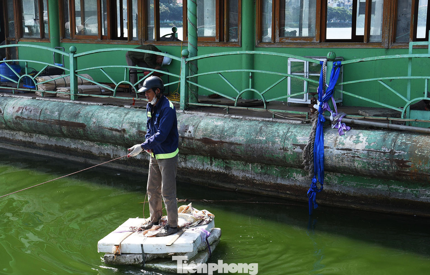 Đối với 1 phương tiện còn lại, quận cũng đã xử lý triệt để và đến thời điểm hiện tại, trên hồ Tây hiện chỉ còn một tàu có tên Potomac là tài sản thi hành án của Ngân hàng TMCP Quốc dân. Hiện cầu cảng ra thuyền cũng đã bị phá dỡ nên công nhân phải di chuyển qua một tấm phao kéo dây.