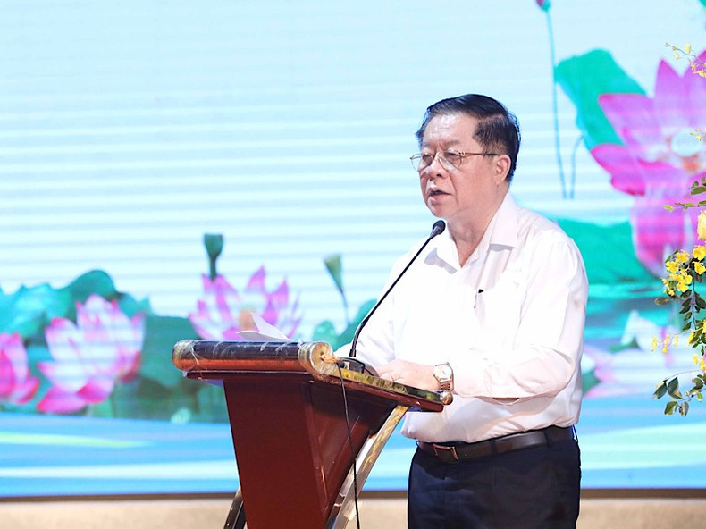 Trưởng Ban Tuyên giáo Trung ương Nguyễn Trọng Nghĩa phát biểu tại Hội nghị