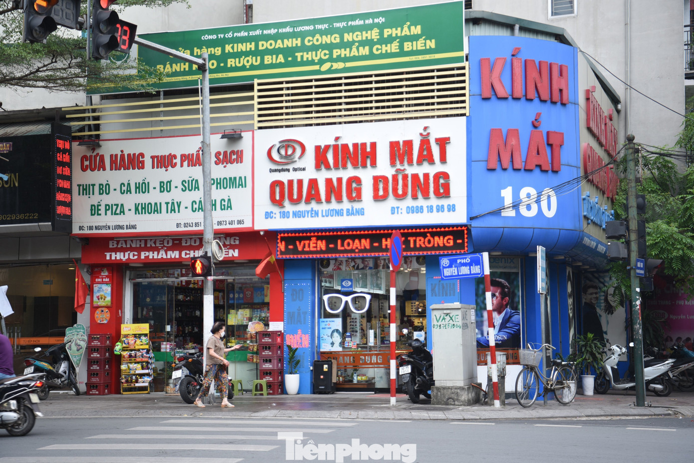 Tại quận Đống Đa, UBND quận đã tổng hợp được 10 tuyến phố phù hợp về hạ tầng, điều kiện kinh tế để kinh doanh trên phố đi bộ. Trong đó có phố Nguyễn Lương Bằng.