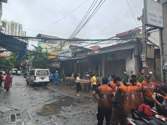 Hiện trường vụ cháy đêm 12/9 Hiện trường vụ cháy đêm 12/9