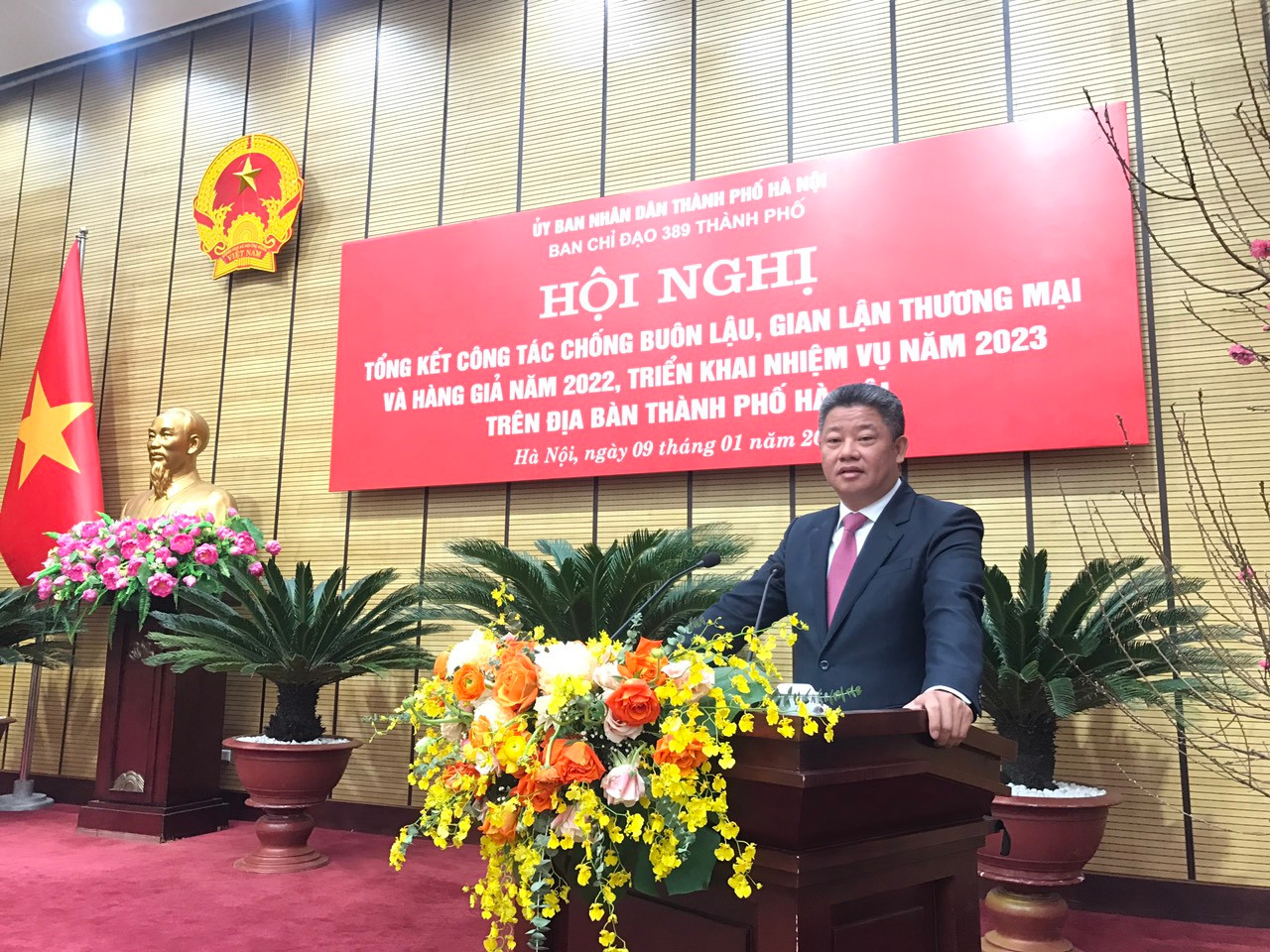 Phó Chủ tịch UBND thành phố Hà Nội Nguyễn Mạnh Quyền chỉ đạo tại hội nghị Phó Chủ tịch UBND thành phố Hà Nội Nguyễn Mạnh Quyền chỉ đạo tại hội nghị