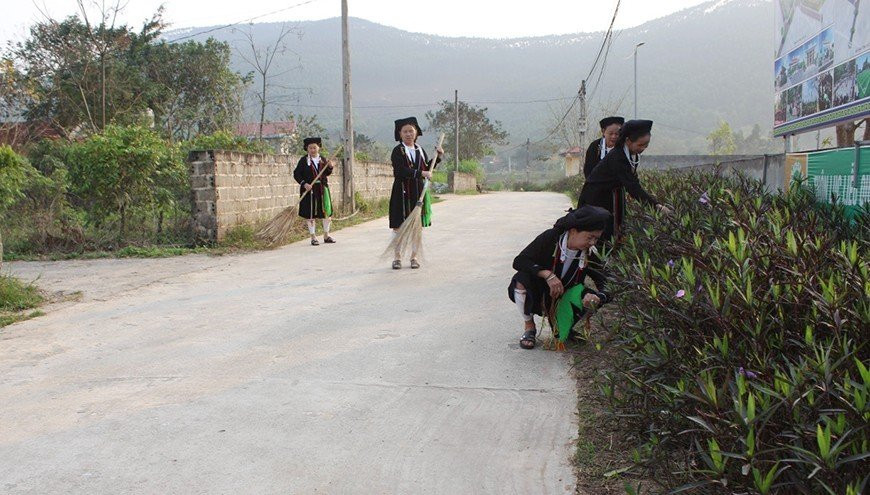 Phụ nữ thôn Lục Liễu, xã Đạo Trù, huyện Tam Đảo thường xuyên vệ sinh đường làng, ngõ xóm, đóng góp hiệu quả trong xây dựng làng văn hóa kiểu mẫu Phụ nữ thôn Lục Liễu, xã Đạo Trù, huyện Tam Đảo thường xuyên vệ sinh đường làng, ngõ xóm, đóng góp hiệu quả trong xây dựng làng văn hóa kiểu mẫu