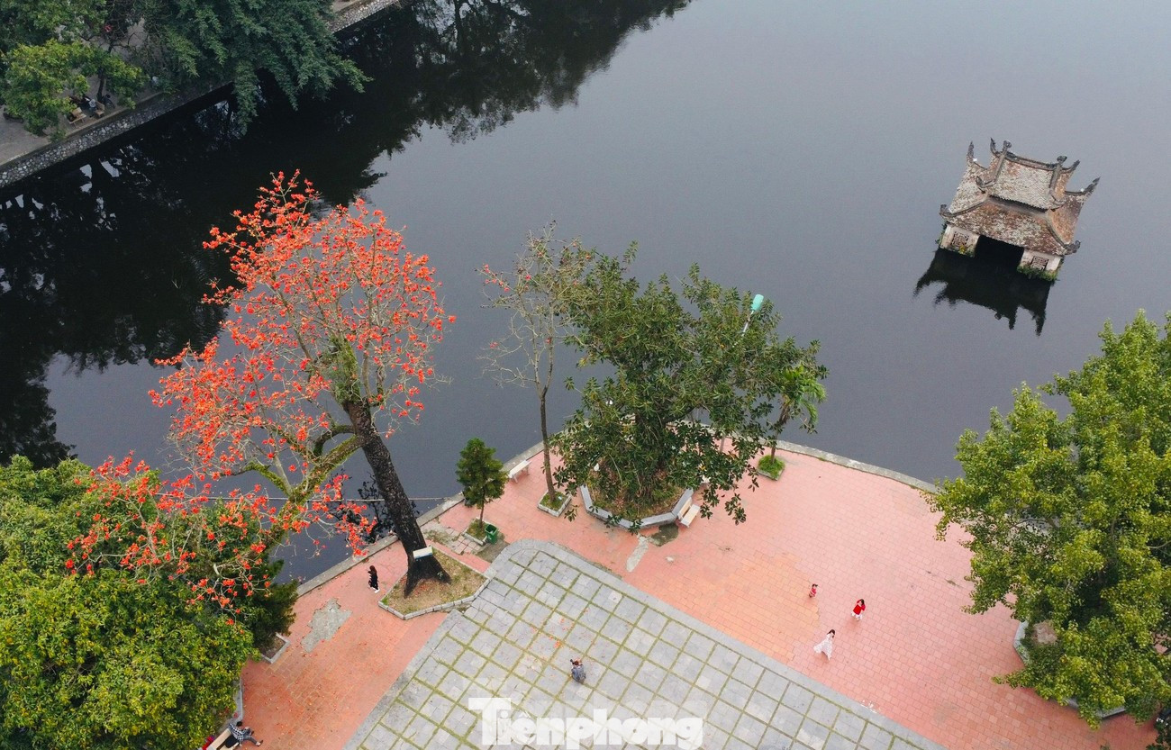 Di tích Quốc gia đặc biệt chùa Thầy. Ảnh: Nguyễn Trọng Tài.