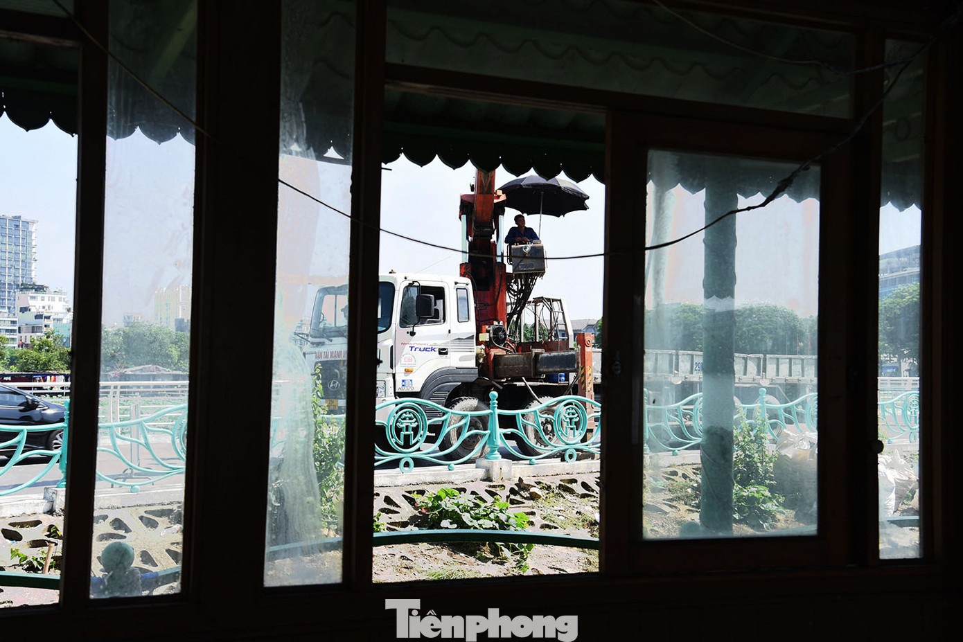 Đến ngày 30/6/2023, Cơ quan thi hành án dân sự đã hoàn thành các thủ tục thi hành án. Hiện nay, doanh nghiệp đang tự tháo dỡ tàu Potomac. Theo thông tin của Cục Thi hành án dân sự, việc tháo dỡ, di dời tàu Potomac phải xong trước ngày 15/7 nhằm trả lại cảnh quan cho hồ Tây.